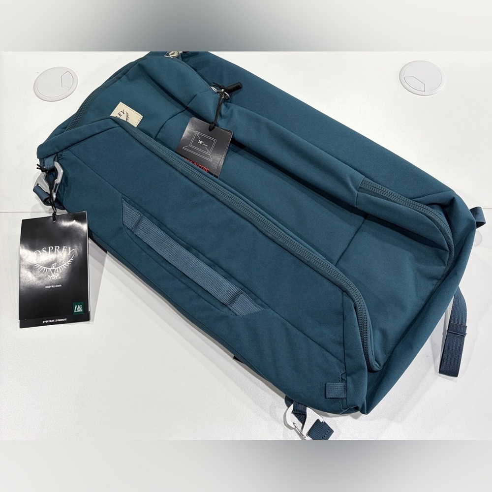 Osprey Men's Arcane 30 L Duffel Bag Stargazer Blue NWT Laptop Sleeve U-Zip